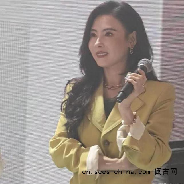 张柏芝亮相上海活动颜值太绝了