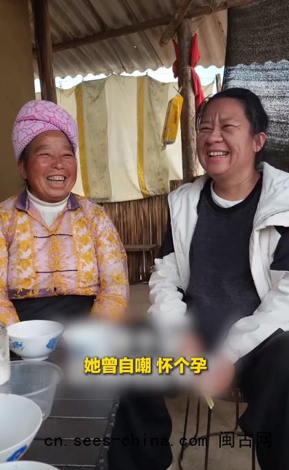 女子怀孕后相貌大变诞下女宝宝