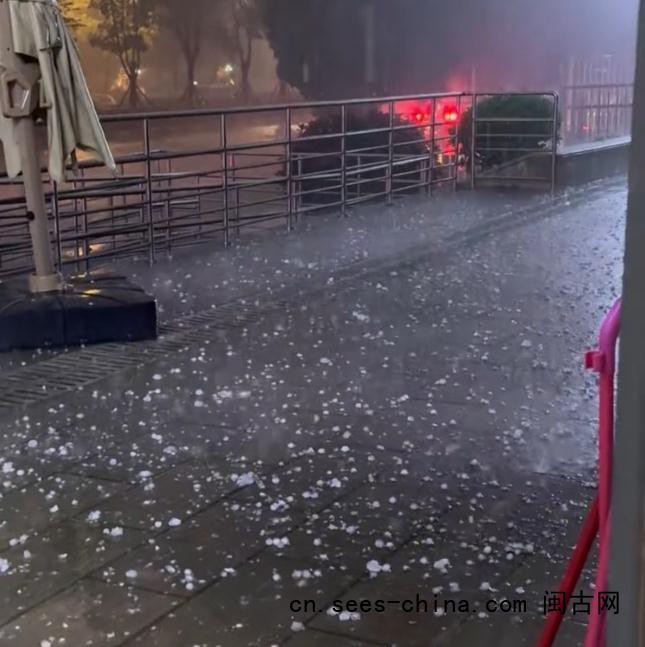 　贵阳冰雹为啥形成&ldquo;冰流成河&rdquo;