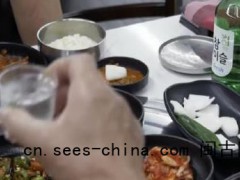 韩国吃狗肉禁令明年2月生效，禁令给相关餐饮从业者带来了生存与转型的压力