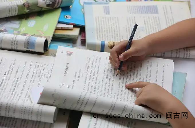 全国小学初中已全部替换新教材