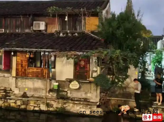 &ldquo;葫芦娃爷爷&rdquo;连夜剪下阳台7个葫芦