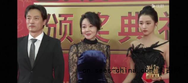 关晓彤闫妮转圈让C位